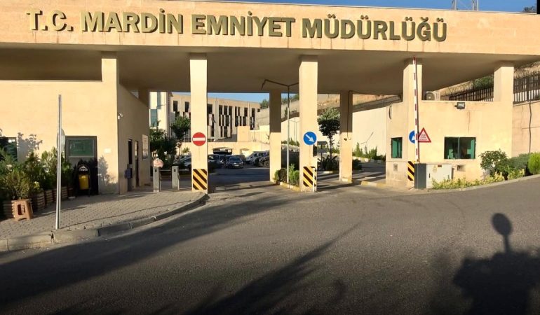 Mardin’de 9 suçtan aranan firari 850 gün sonra sahte kimlikle yakalandı