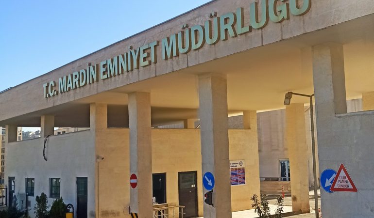 Balkondan düşerek hayatını kaybeden kadının eşi tutuklandı