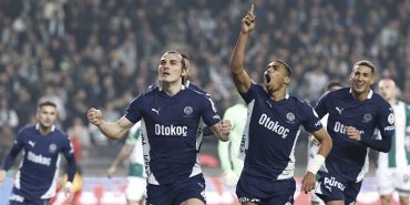fenerbahce-konyasporu-3-1-maglup-ederek-onemli-bir-galibiyet-aldi-rY11Ygrq.jpeg