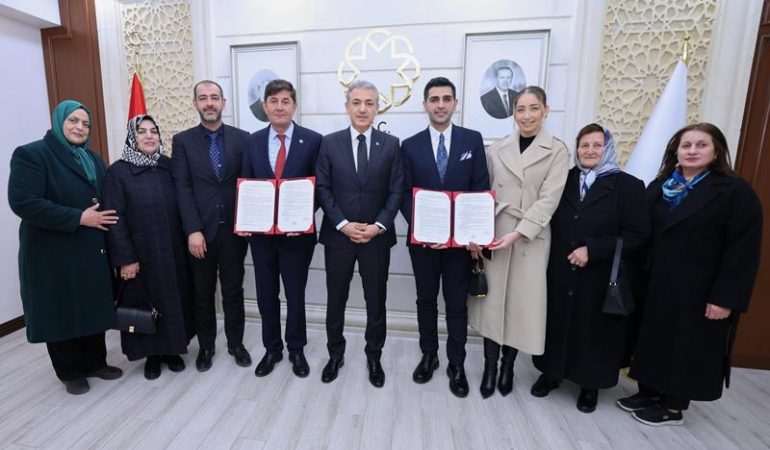 Mardin’de 6 derslikli okul yapılması için protokol imzalandı