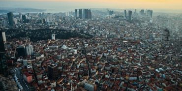 istanbula-deprem-uyarisi-kara-listeye-giren-300-bin-bina-belli-oldu-nufusun-yarisi-etkilenecek-mMgbJ8rJ.jpg