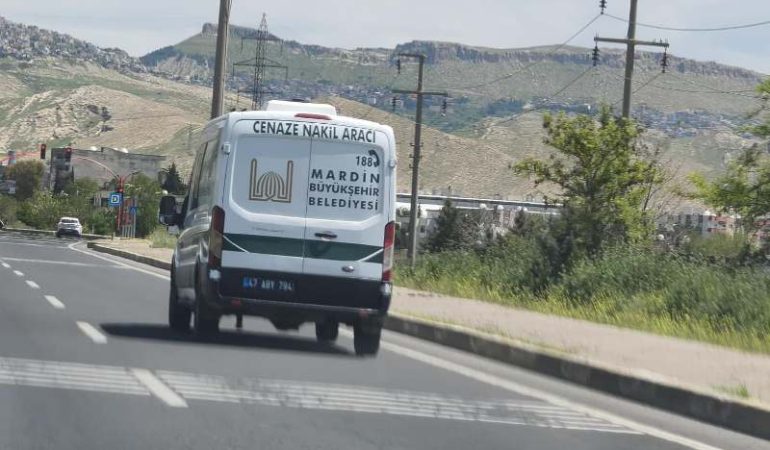 Boğazına oyuncak kaçan çocuk,  yaşam mücadelesini kaybetti